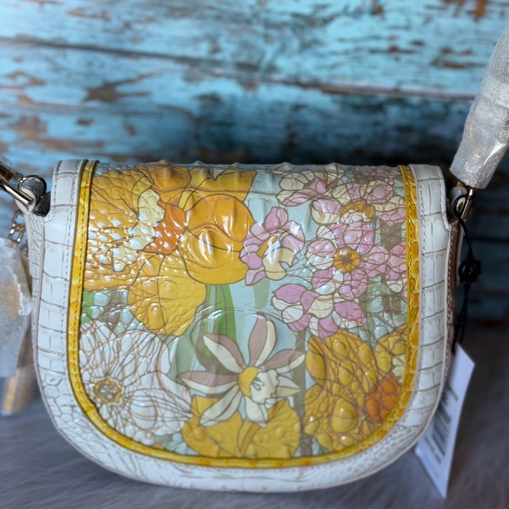 NWT Brahmin Briar Daffodil Pimlico Leather Crossbody - Beautiful Floral pattern - Picture 4 of 10
